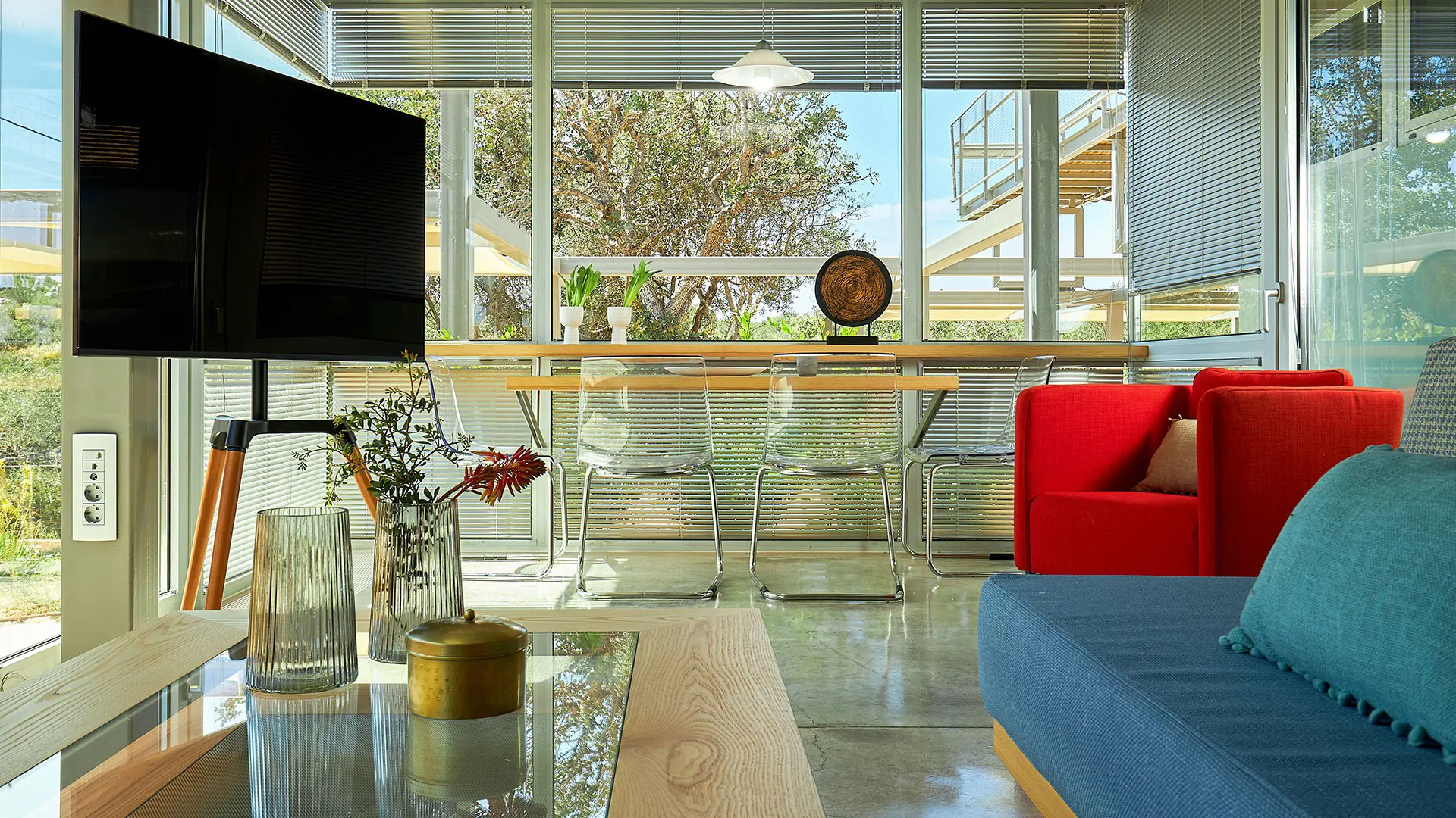 olives-thyme-rock-apartment-1