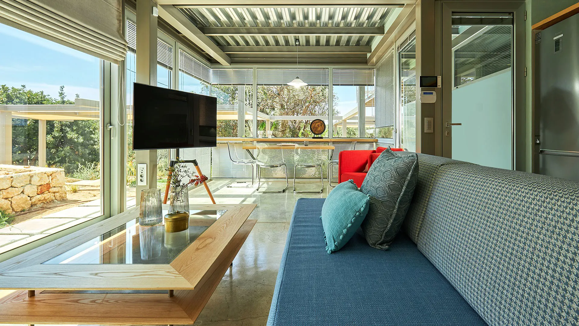 olives-thyme-rock-apartment-2